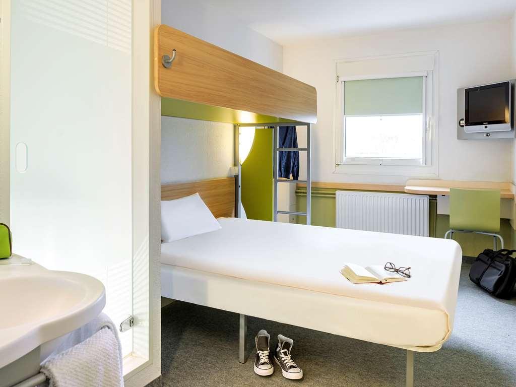 Ibis Budget Berlin Ost Quarto foto
